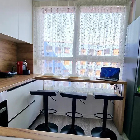 Cozy 2br Free Parking-wifi-ac-dryer * Tirana